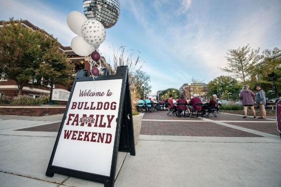 Bulldog_Family_Weekend-Watch_Party_20221022